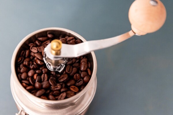 La Cafetière - moulin à café / moulin à grain - Cuivre & inox